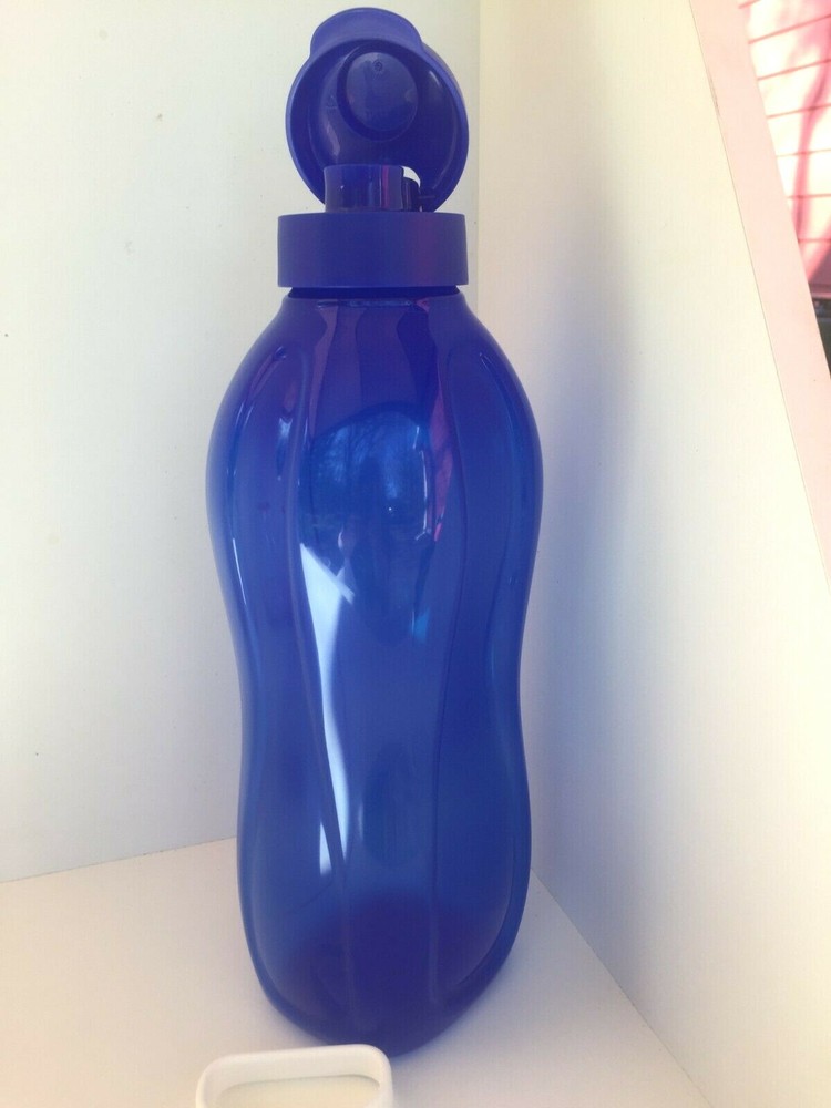 New Tupperware Blue 50 oz large  water bottle