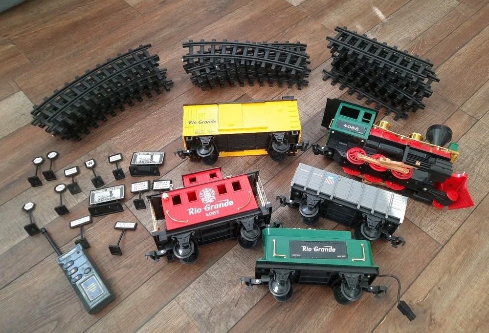 Ez-tech G Scale Remote Control Batt Operated Train Set Grand Canyon Exp Untested