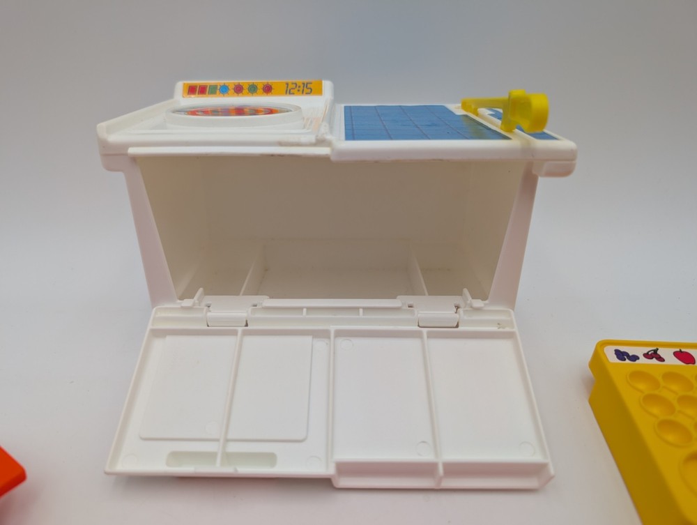 Play Doh Make It a Meal Chef Oven Incomplete