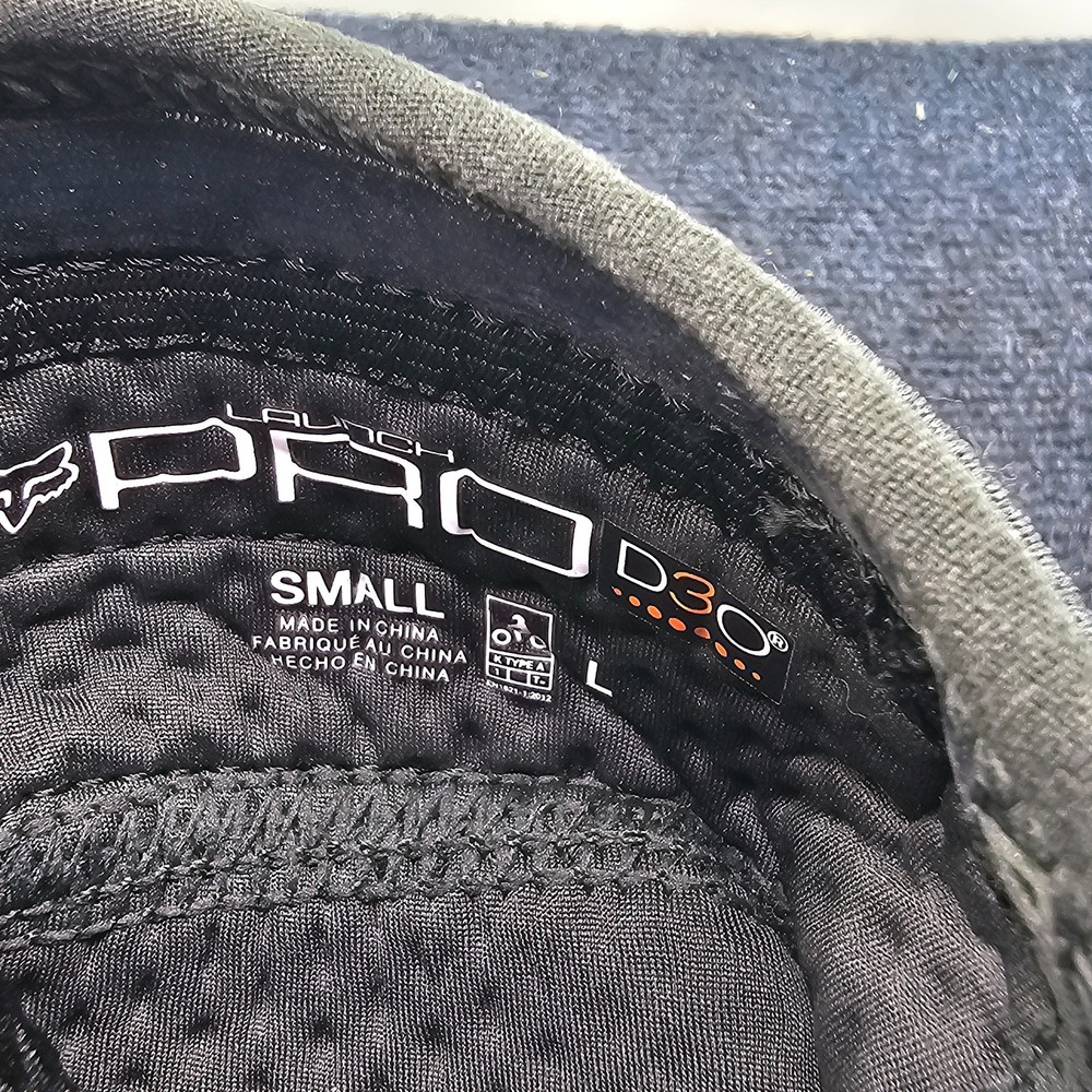 Pair of Fox Launch Pro D30: Elbow pads