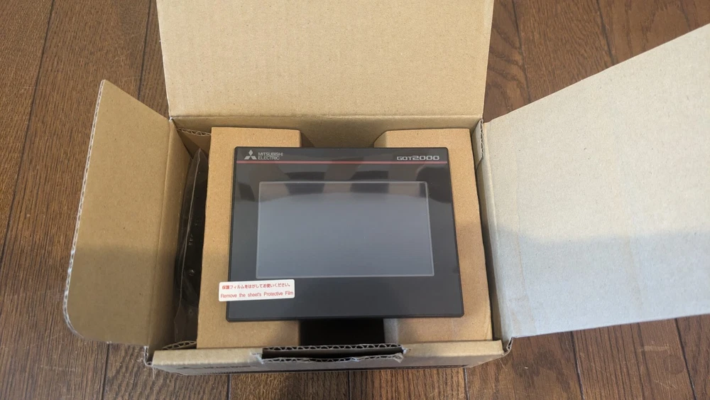 One Mitsubishi GT2104-RTBD Touch Panel New In Box Expedited Shipping