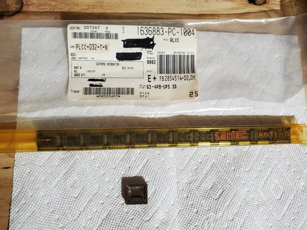 Samtec PLCC-032-T-N Connector PLCC Socket