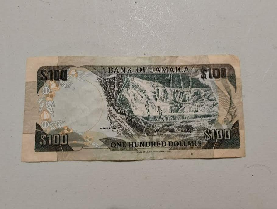 Jamaican $100 banknote 2003