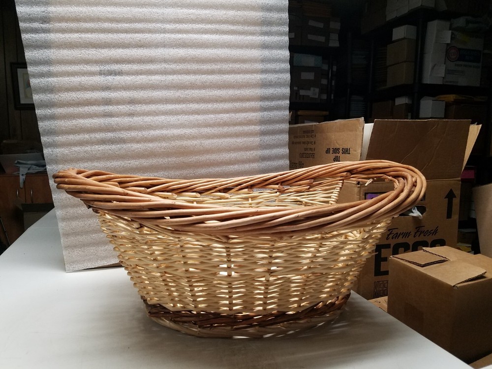 24" x 17" Large Wicker Basket (C)