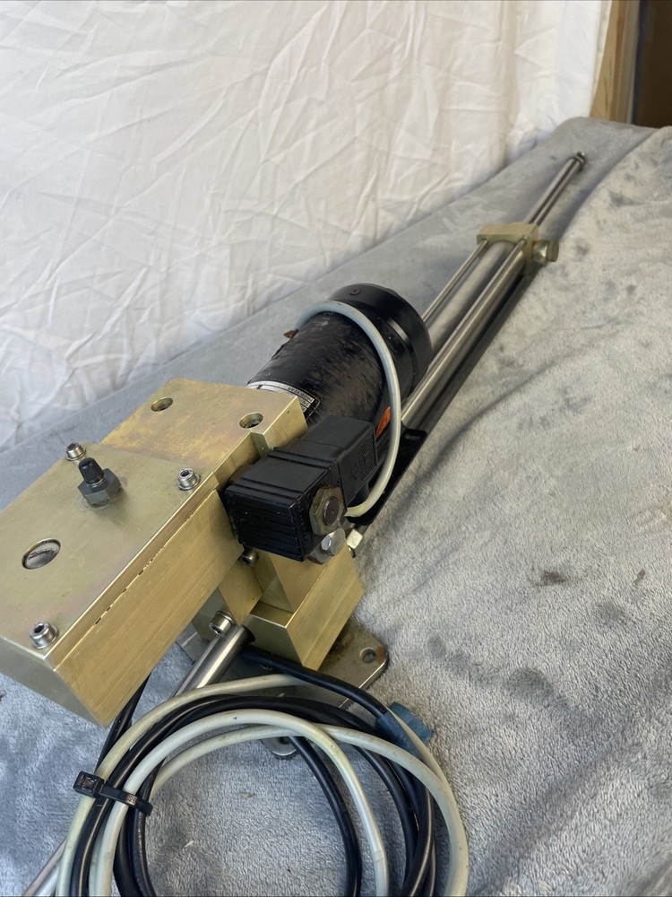 ROBERTSON HLD2000L HYDRAULIC 12V DRIVE