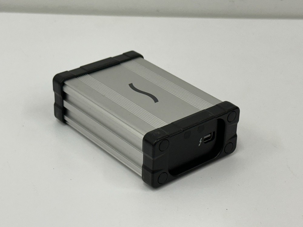 AVID Sonnet DX-TB Thunderbolt 2 Adapter Avid Nitris Mojo DX Silver