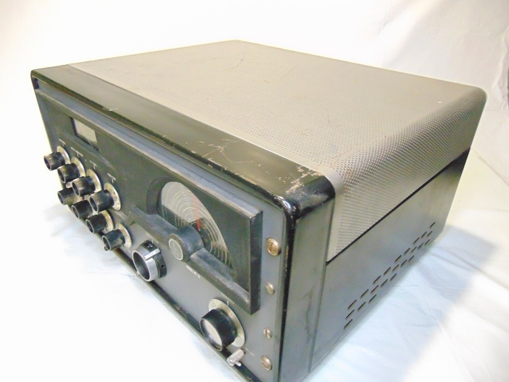 Hallicrafters HT-32 Ham Radio Transmitter