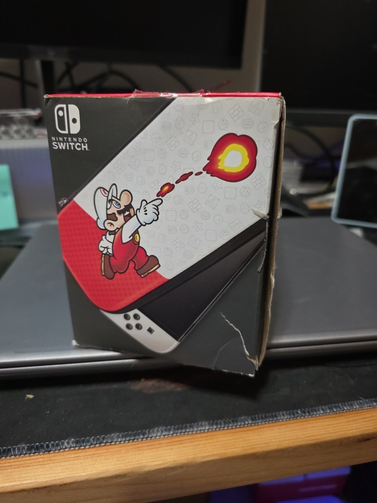 Super Mario Fireball Nintendo Switch Case - Hard Shell Pouch And Controller