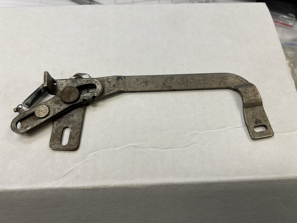 MILLS VENDOR TRIP LEVER ORIGINAL