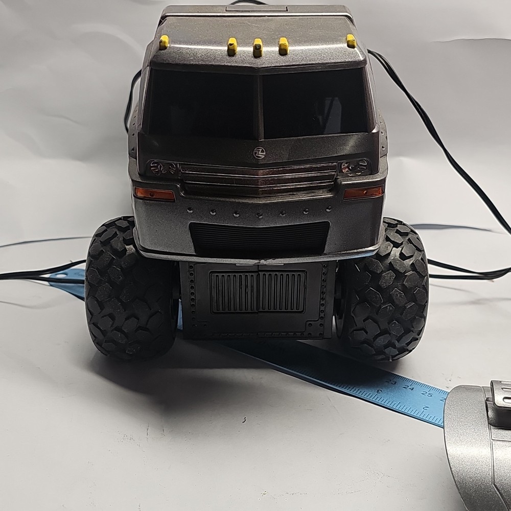 Ridemakerz Remote Control Truck Silver Black with Controller and Accessories
