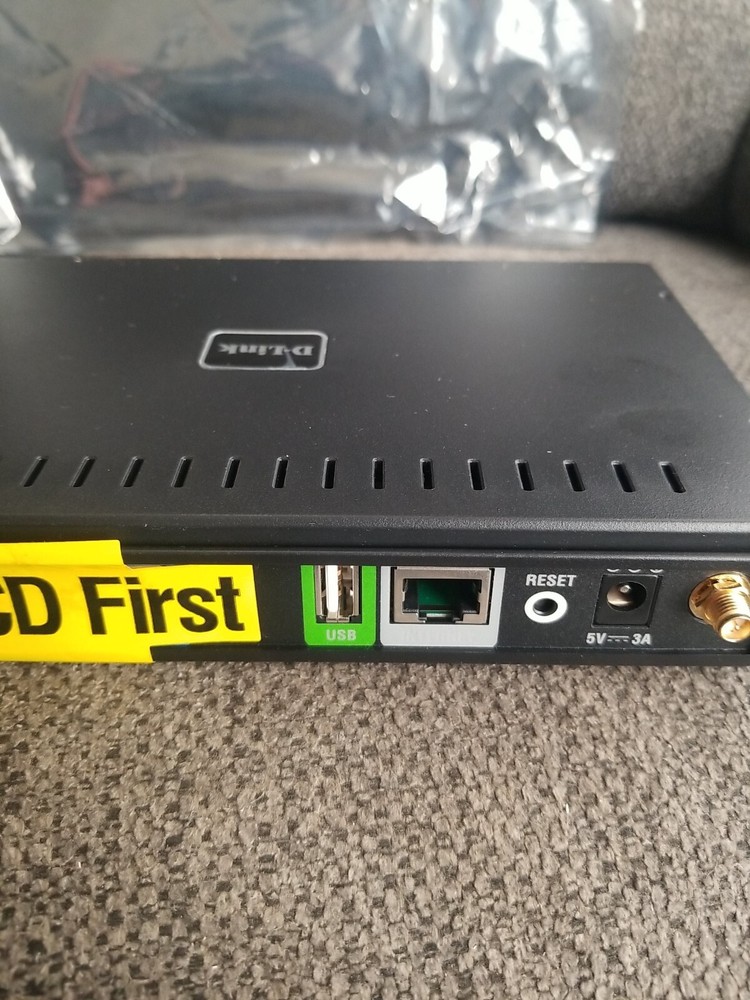 D-Link RangeBooster DIR-625 Router NEW