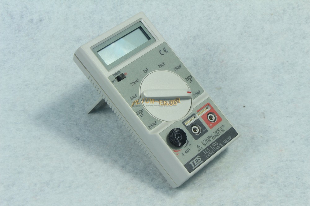 1PCS New TES-1500 Capacitance Tester Meter TES1500
