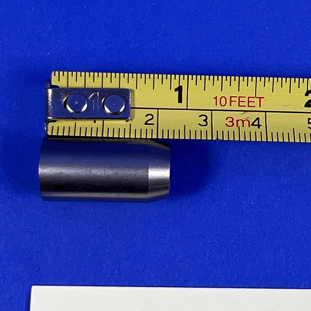 Endoscope light post fine thread adapter for PUSH ON fiber light cables