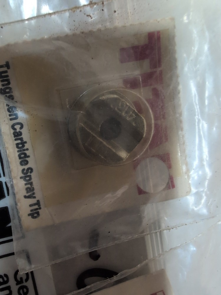 Titan SprayTech Epic Repacking Repair Kit And Tips Lot Fits All Epic Models