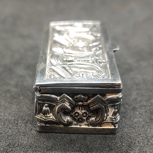 Antique Victorian Era Ornate Repousse Rectangular Pill/ Trinket Box 800 Silver