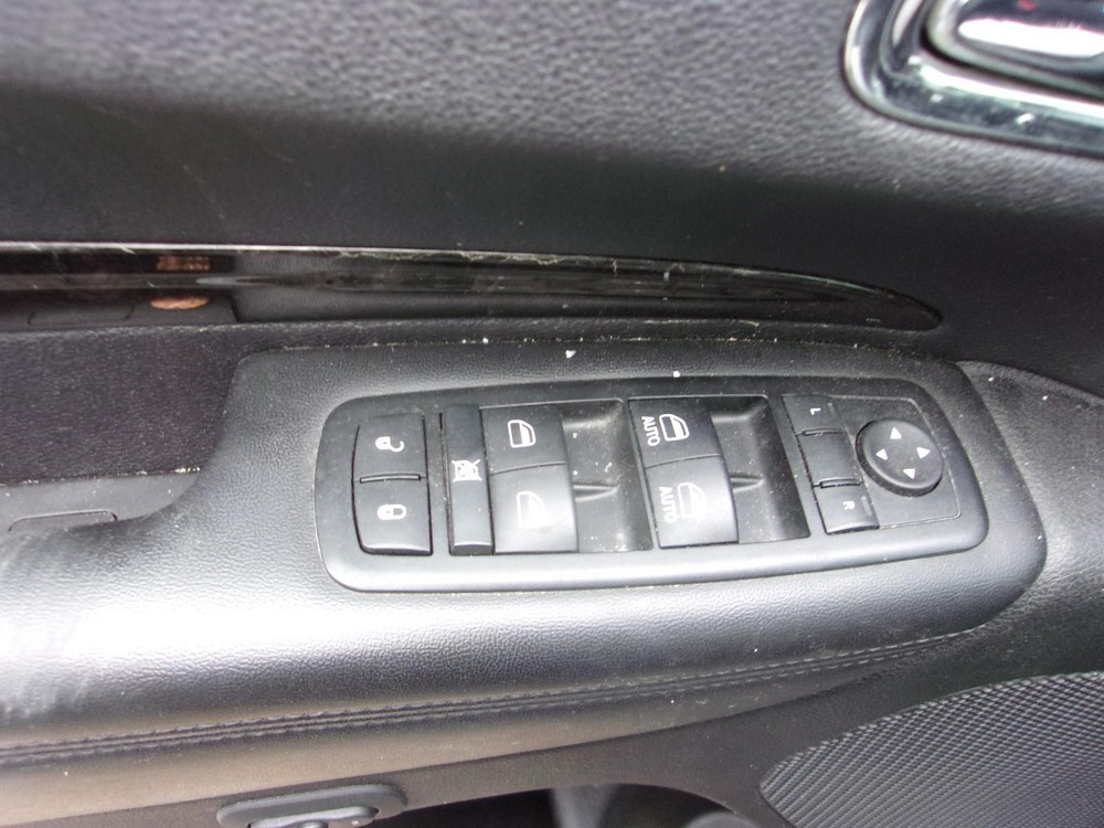 Used A/C Selector Switch fits: 2014 Dodge Durango front control automatic temper