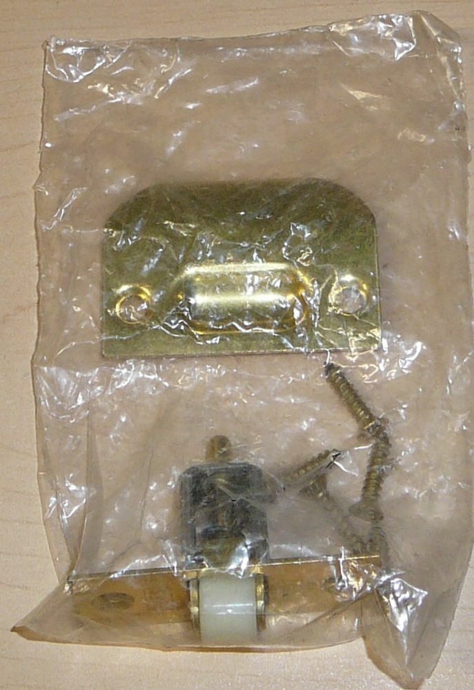 Roller Catch for Closet Door - Brass Color