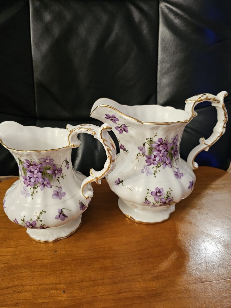 2 Hammersley Bone China Victorian Violets Pitchers Spode Group 6.5" & 5.5" EUC