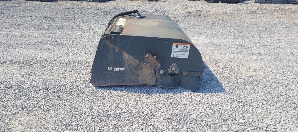 Used 2018 72'' Bobcat Sweeper for Skid Steer Quick Connect Mount
