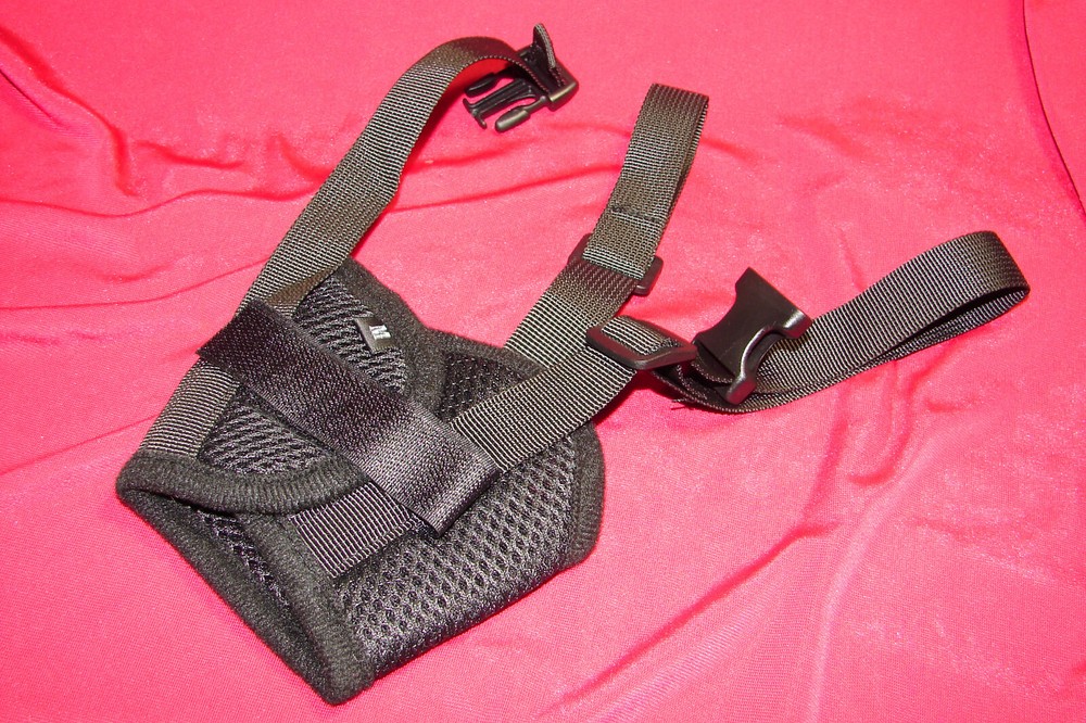 4 Medium Dog Muzzle Adjustable Anti-Biting,Barking,Chewing,Safety,CooZero NEW