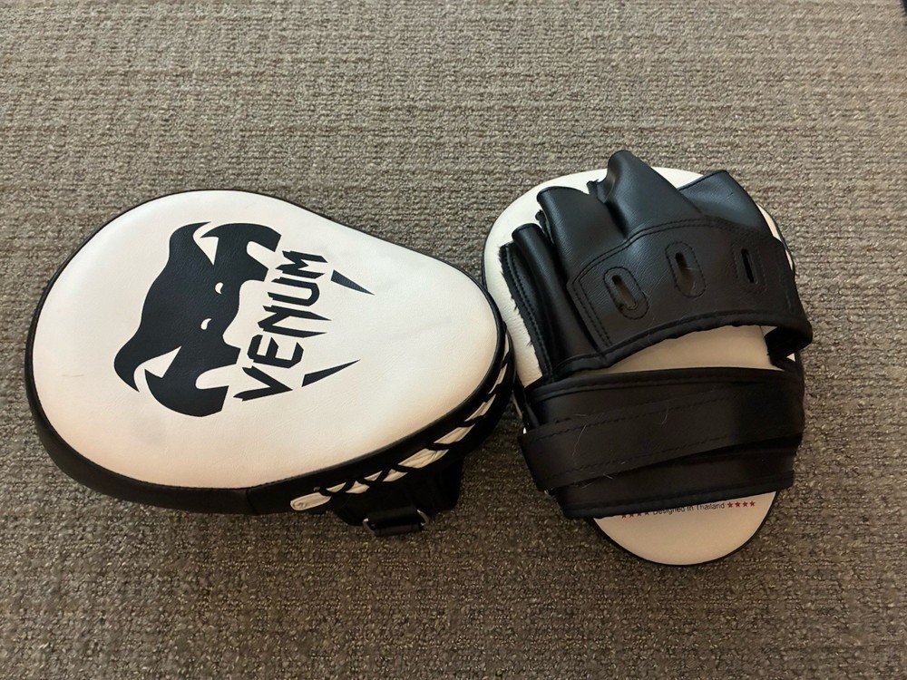 Venum Mitts For Boxing / MMA