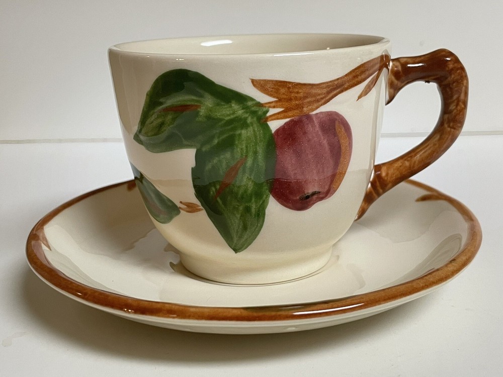 Franciscan Apple (England) 3 Cups and 2 Saucers