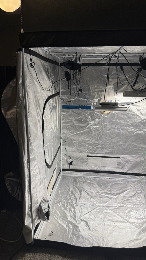 Grow Tents, Lights, Fabric Pots, Misc Equipment