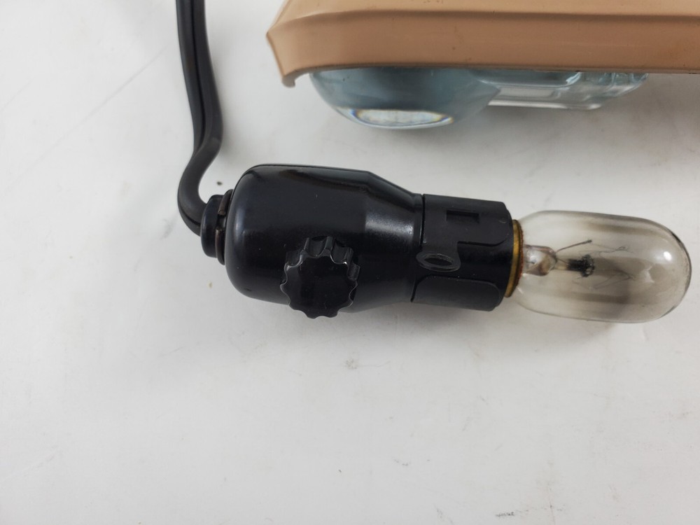 Singer 404 Sewing Machine Light Cover, Light Unit, Socket, Bulb Screws