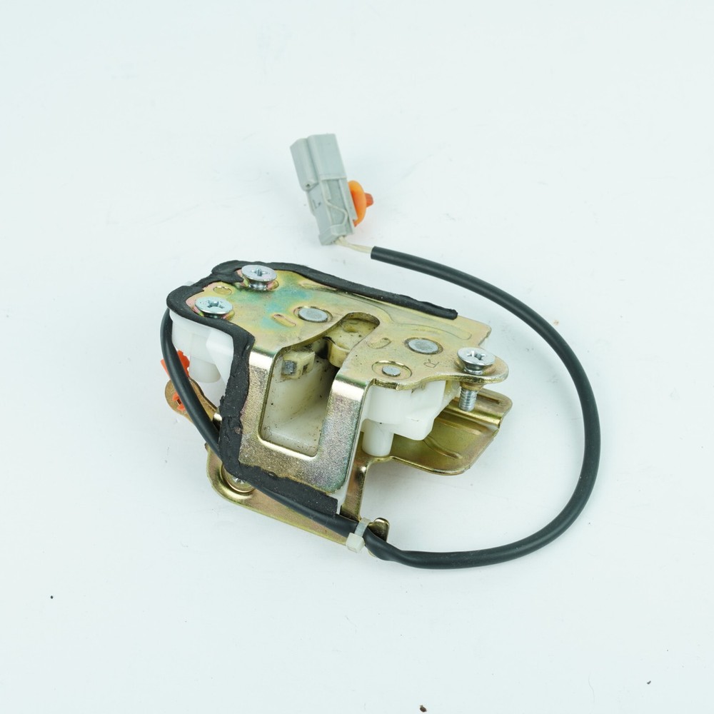 2003 - 2011 Honda Element Lower Left Tailgate Lock Trunk Latch Driver Side 3299