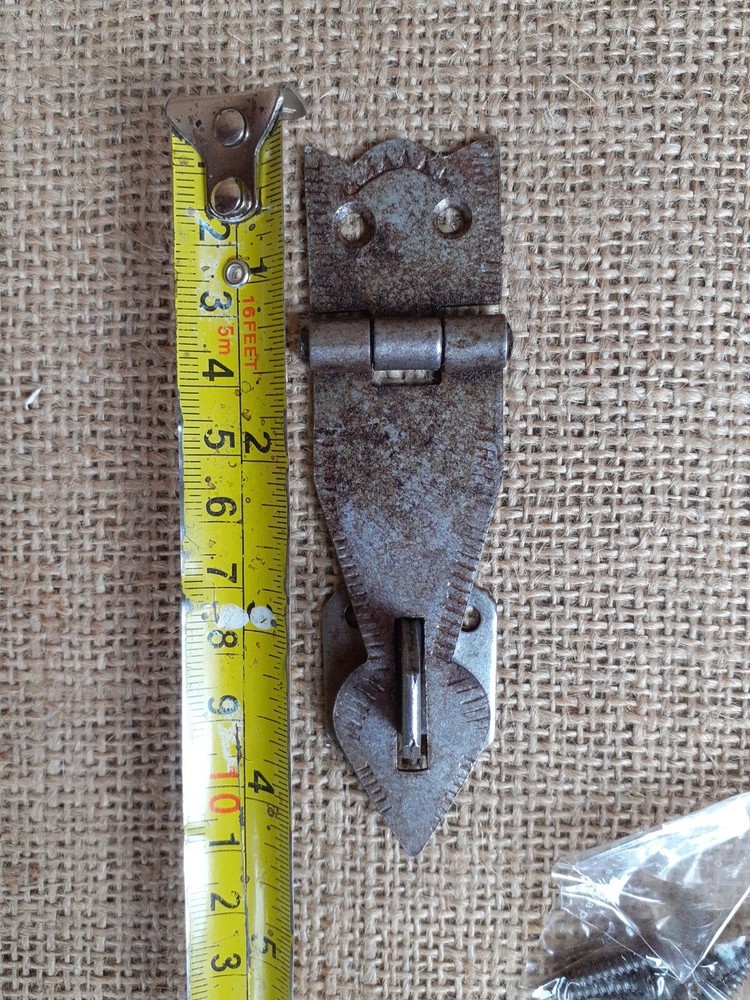 Rustic Decorative 4" Antique Iron Arrowhead Hasp & Staple