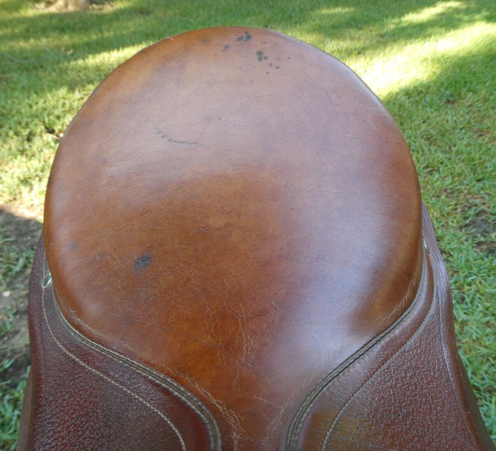 Rossi y Caruso for Simco 17" Leather Saddle