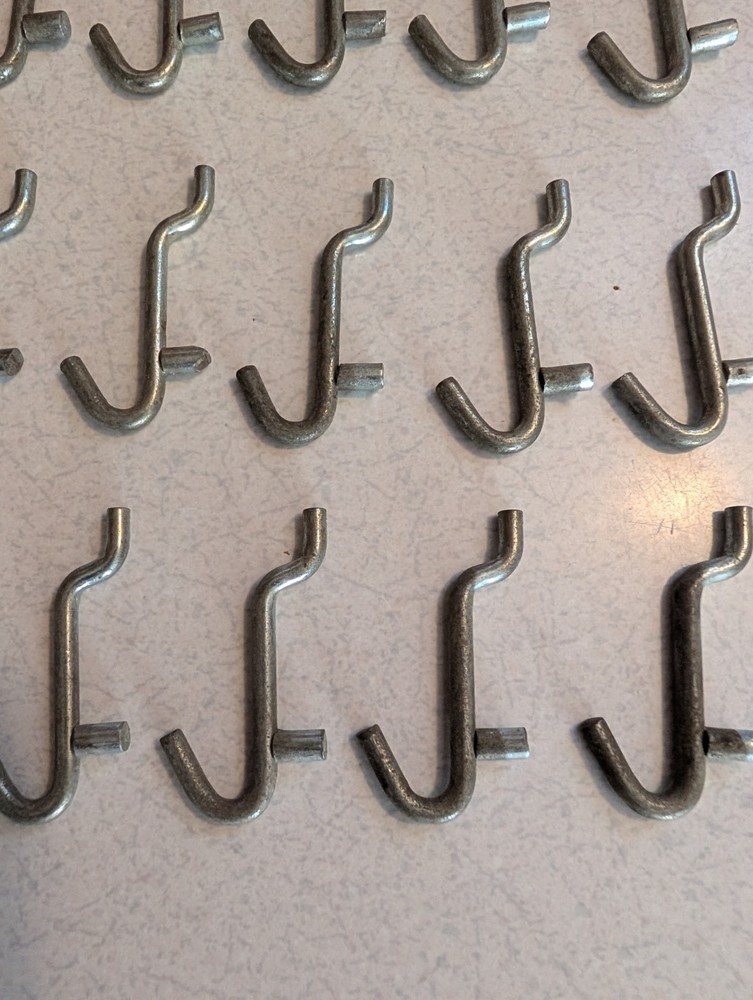 28 VINTAGE PEGBOARD HOOKS