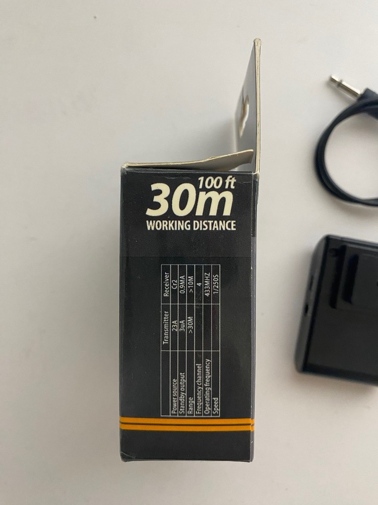 Strobies iSync4 Wireless Camera Reciever & Sync Cord New