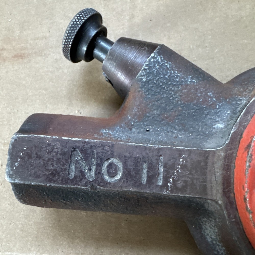 Toledo Pipe Threader No 11 W/ Interchangeable Handle Holder 1/2” Die Works