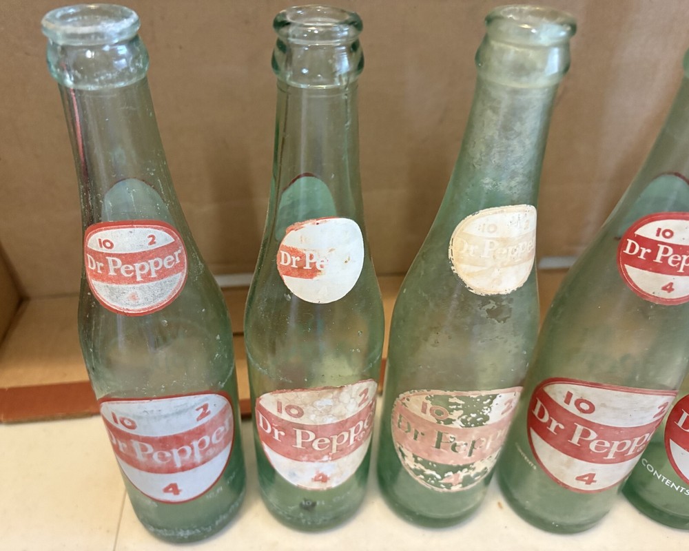 6 Dr. Pepper Soda Bottle's - 10 ounce.