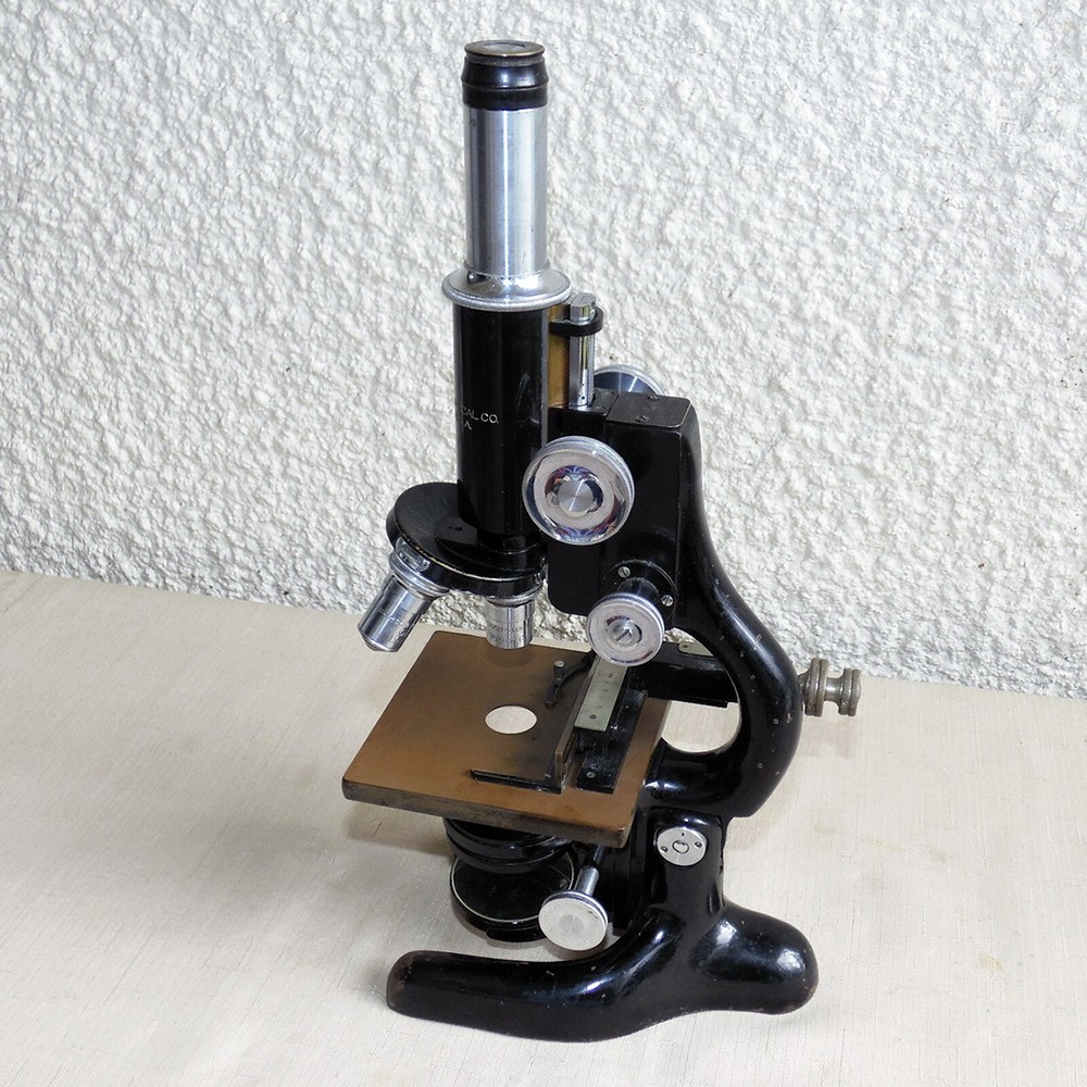 ANTIQUE BAUSCH & LOMB ROCHESTER NY MICROSCOPE CAST IRON FRAME