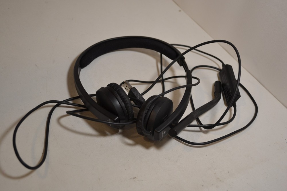 GENUINE Logitech 881-000228 Model: A-00064