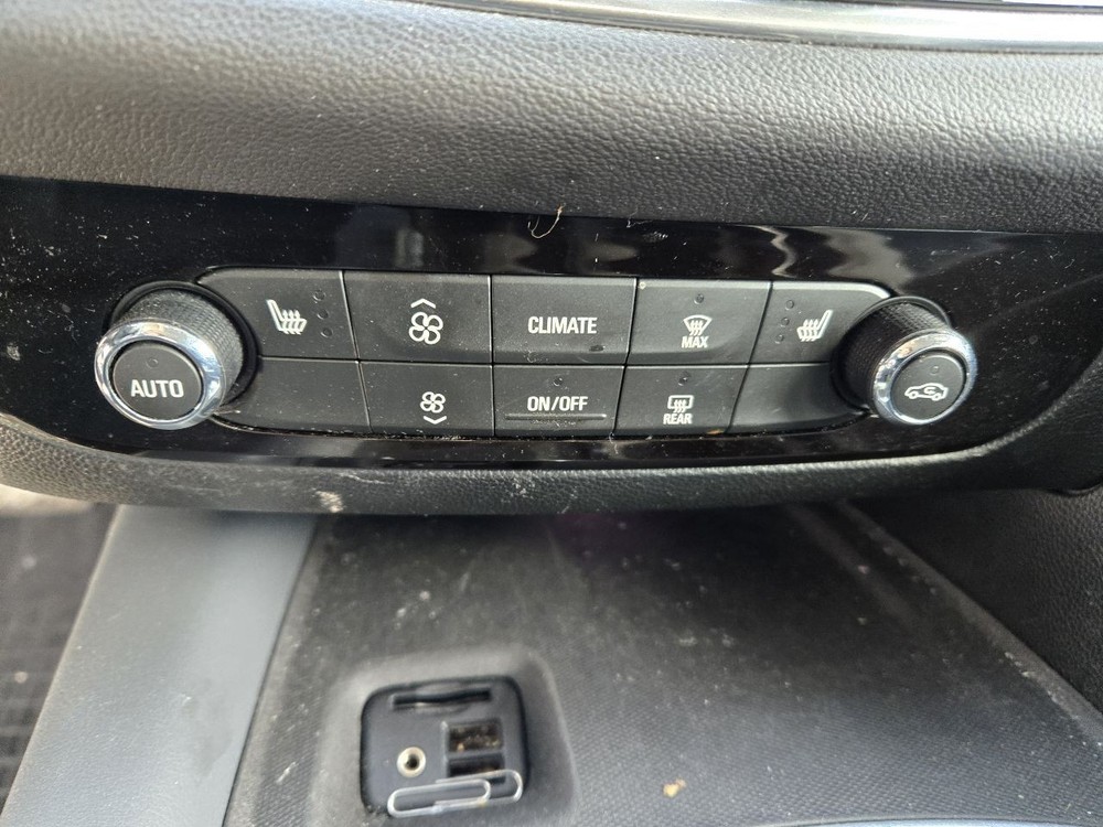2020-2024 Buick Enclave Display and Control Panel