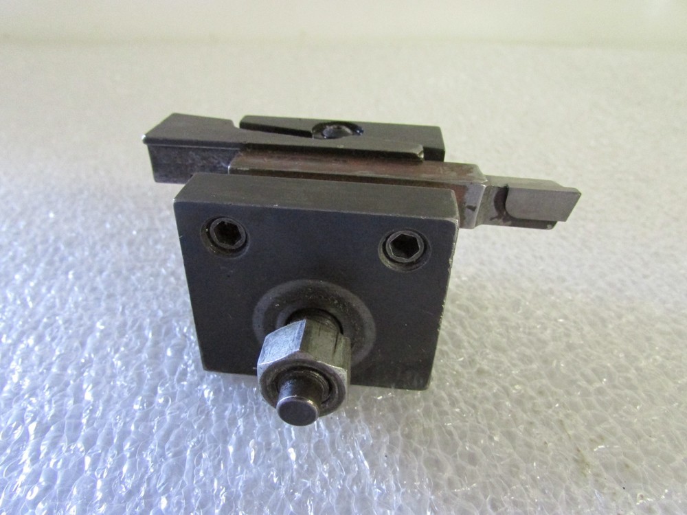 Hardinge D9 CNC Lathe Tool Post Holder