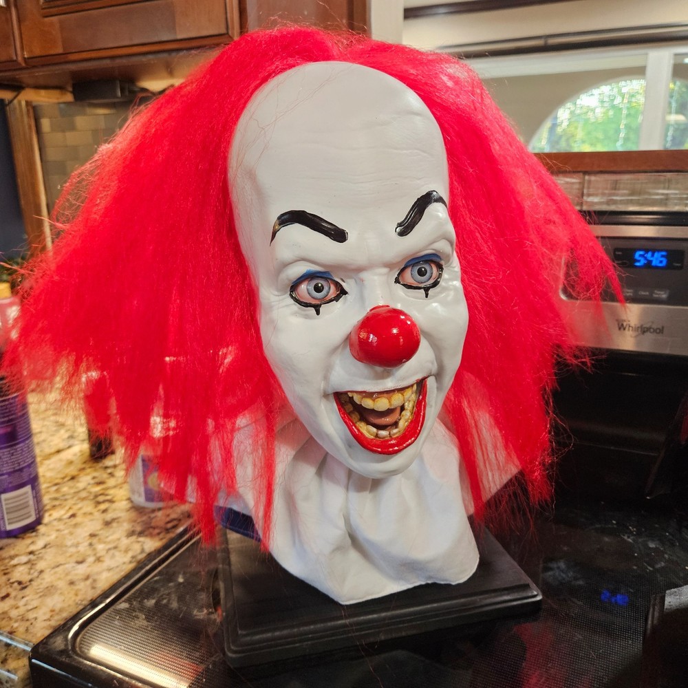 Pennywise Tim Curry head bust