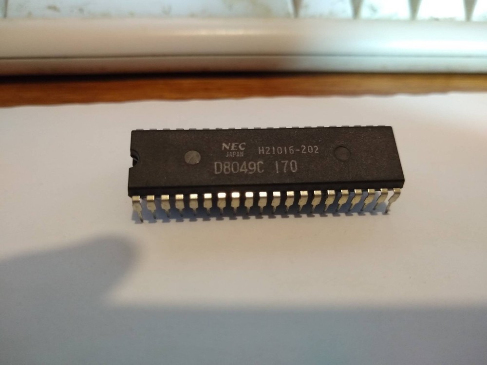 NEC D8049C IC CHIP Microprocessor Intergrated Circuits