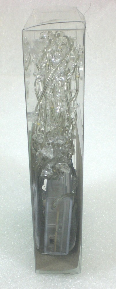 Home Accents 12.6ft 40 LED Micro Dot String Light Warm White Battery Operated