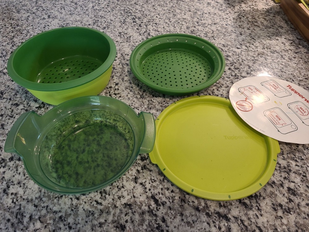 Tupperware 4 piece Smart Steamer Green