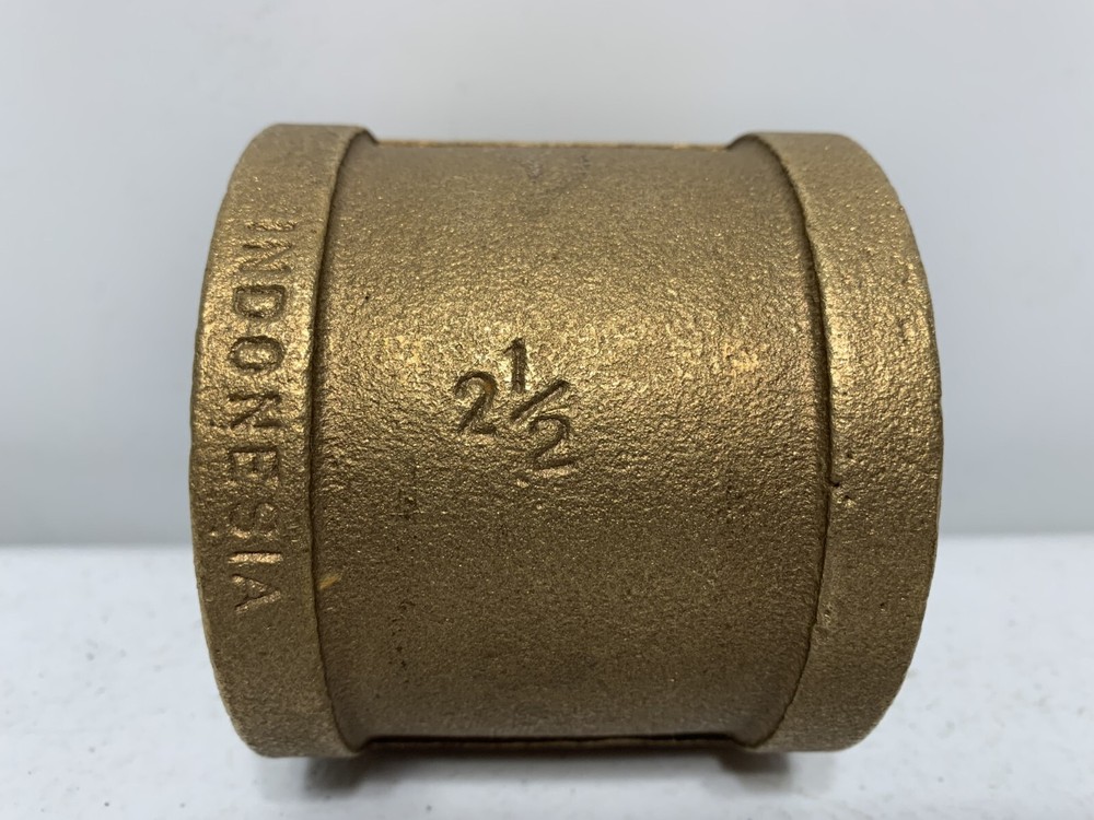 YIH Brass 2 1/2" FIP Coupling