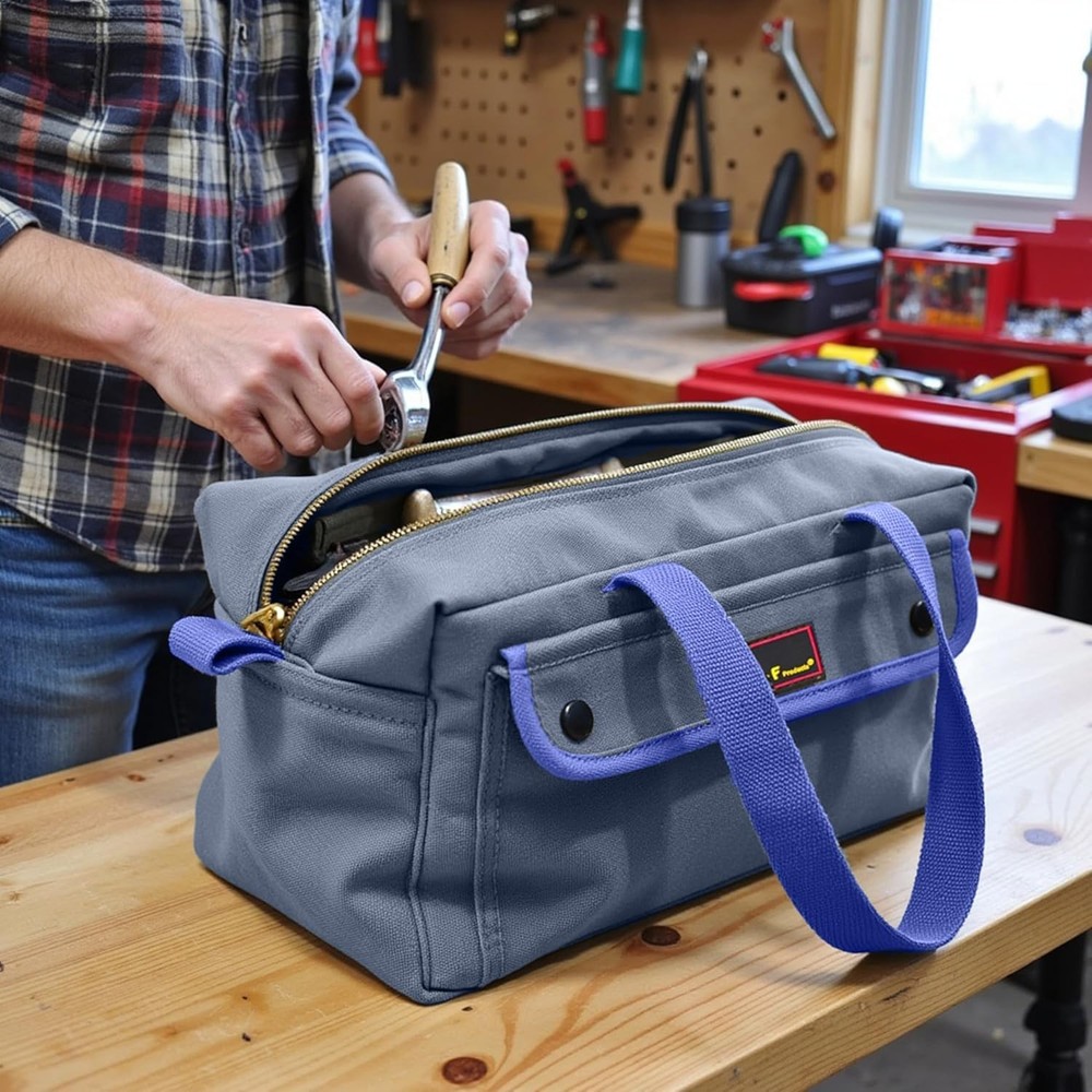 Compact Olive Green Duffle Bag - Durable Canvas with Adjustable Strap & Pockets