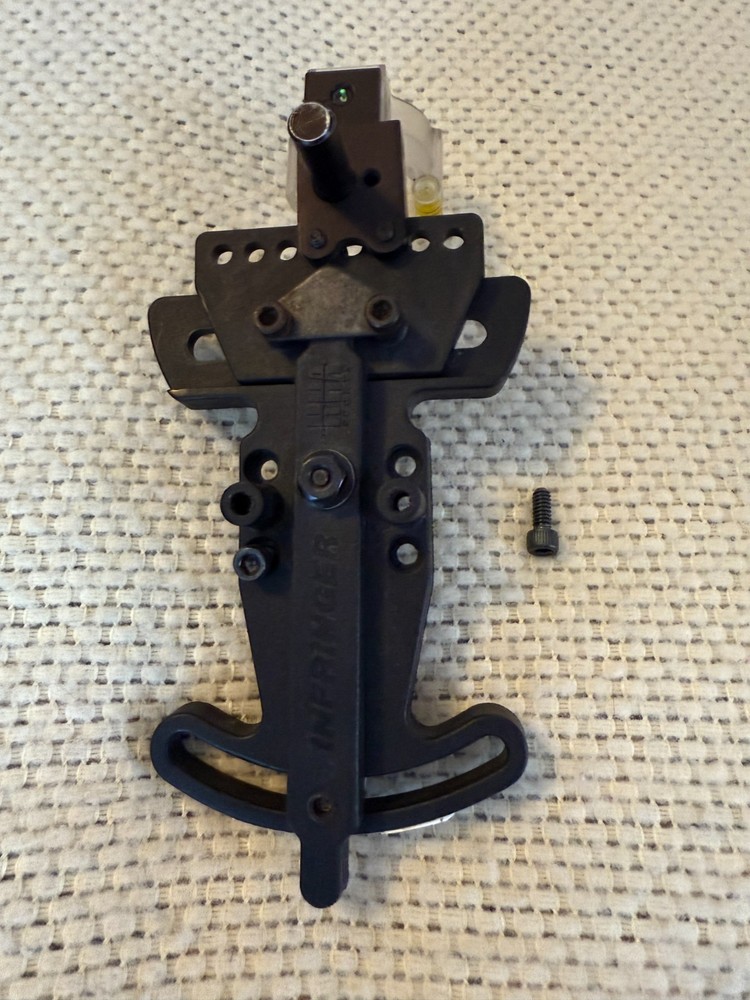 HHA Sports Infringer Archery Sight