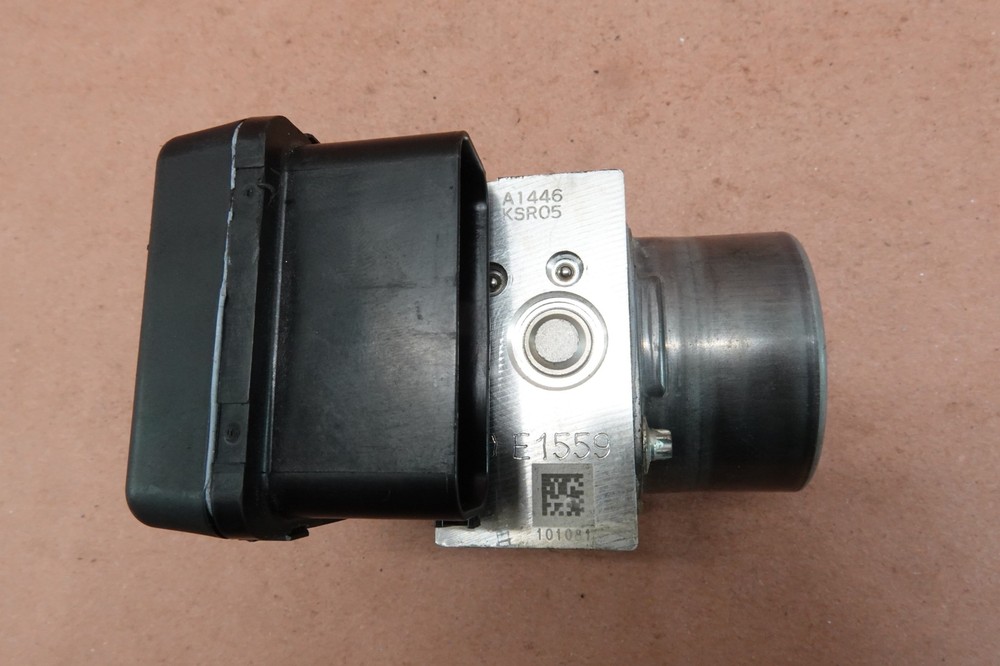 2014 Aprilia RSV4 ABS Brake Servo Controller Control