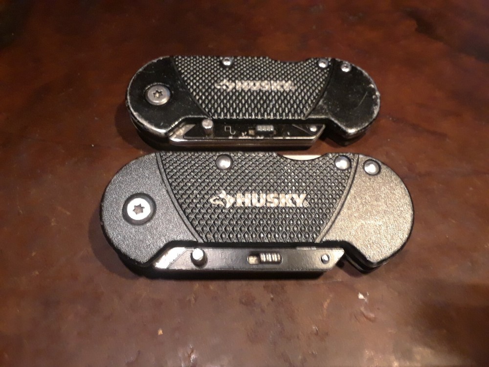 HUSKY 2-Pack Folding Utility Knife Set Sure-Grip lock-back