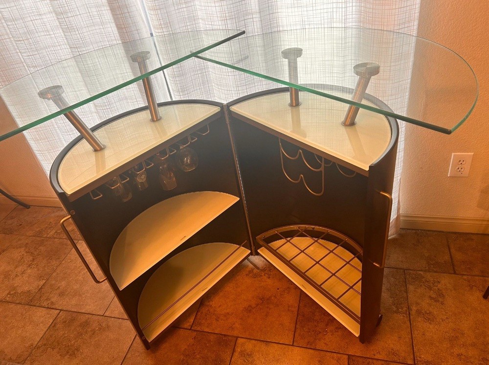 Bar cabinet