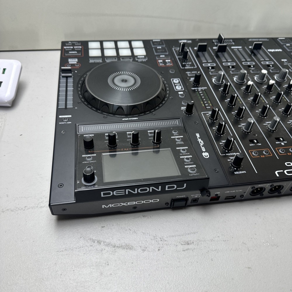 Denon DJ McX8000 Professional Standalone DJ Controller - READ DESCRIPTION